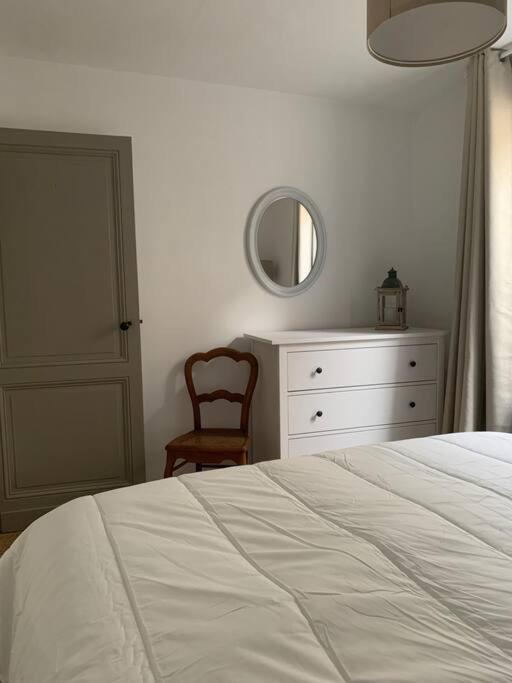 Gite La Petite Maison Guitres Luaran gambar